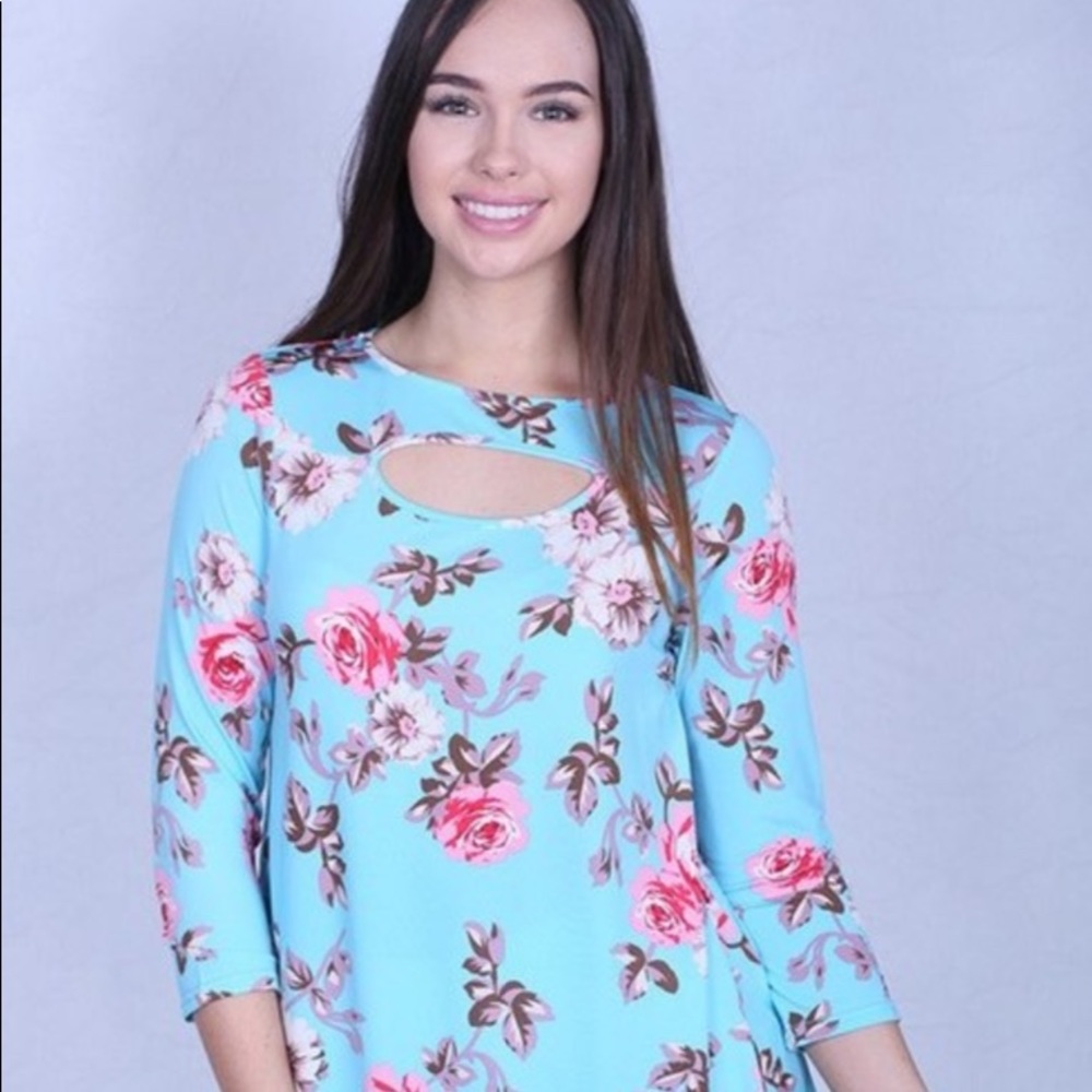 3/4 Sleeve Floral Women’s Tunic Top, Blue Tunic